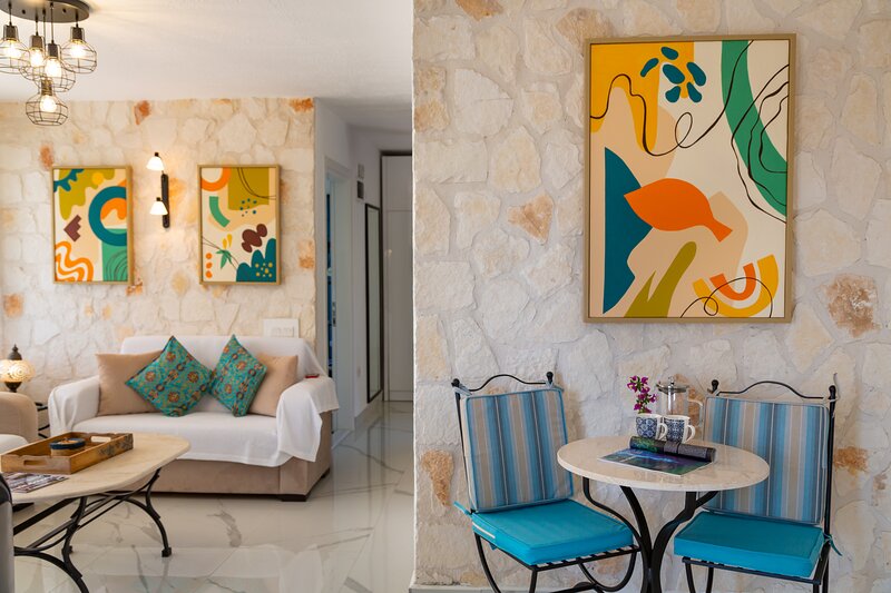 Modern Duplex Apartment With Stunning Island Views