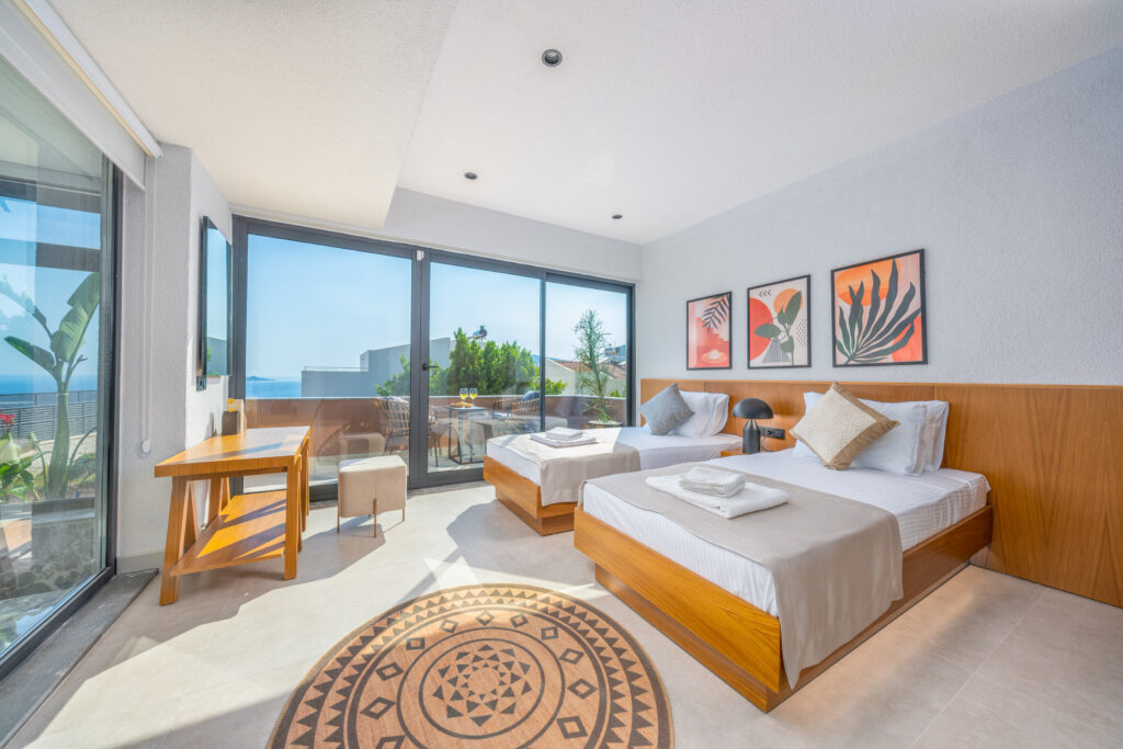 Brand New Luxury Modern Five Bedroom Villa with Indoor Swimming Pool