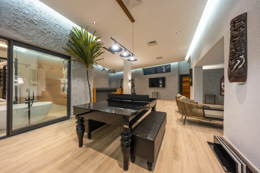 Brand New Luxury Modern Five Bedroom Villa with Indoor Swimming Pool