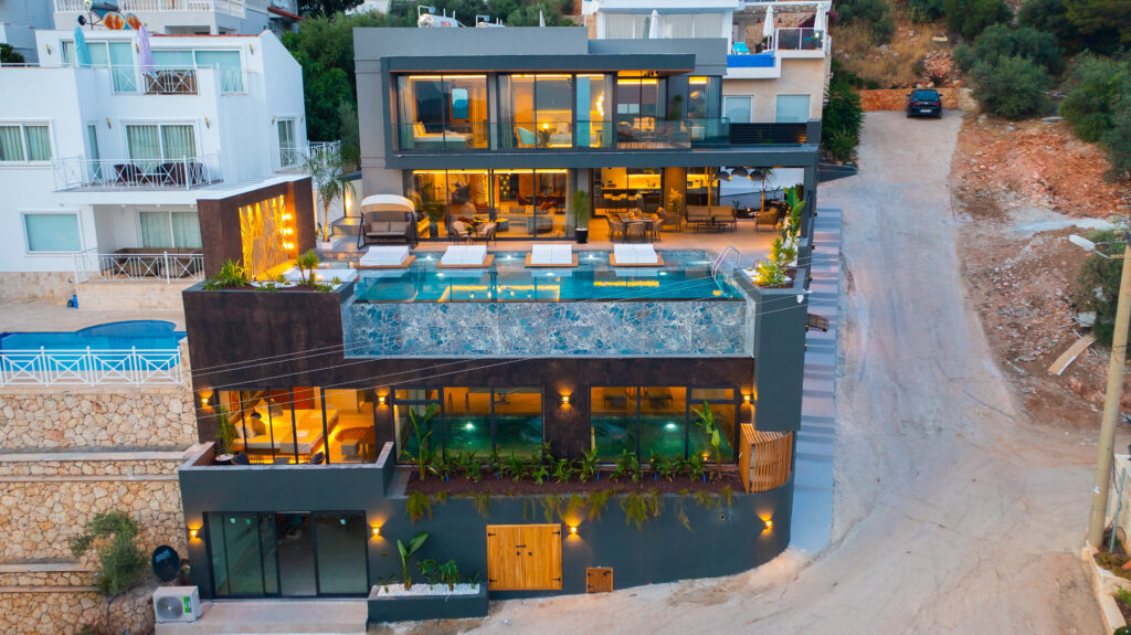 Brand New Luxury Modern Five Bedroom Villa with Indoor Swimming Pool