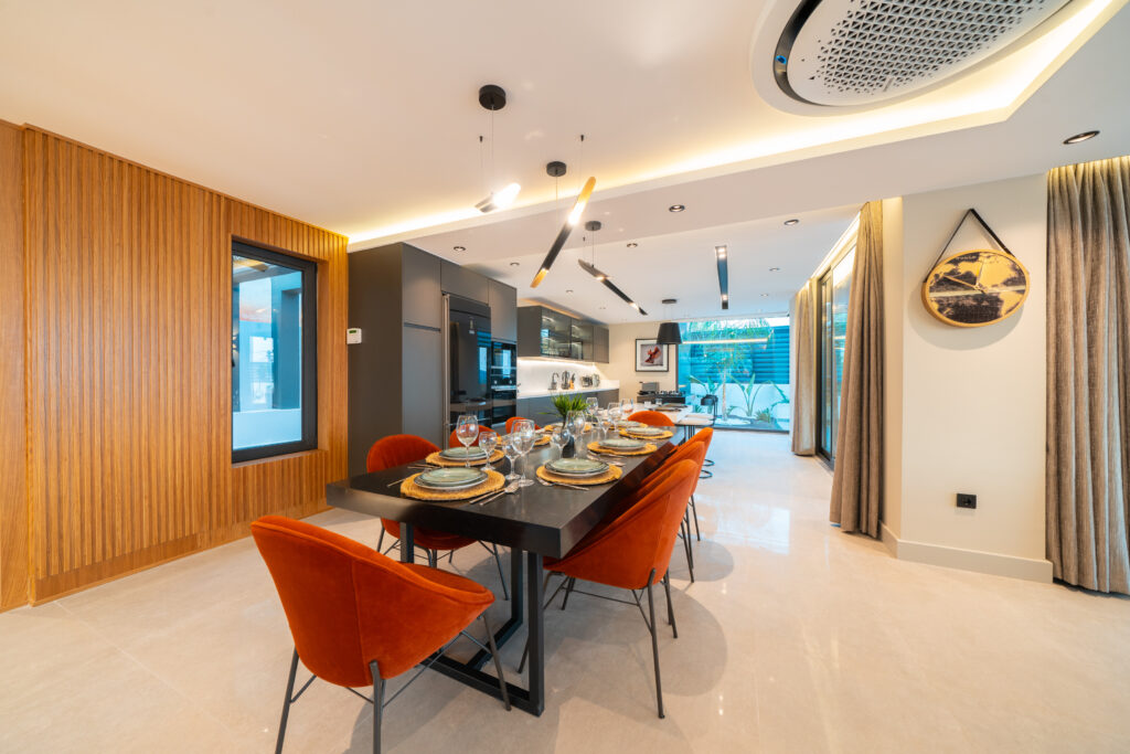 Brand New Luxury Modern Five Bedroom Villa with Indoor Swimming Pool