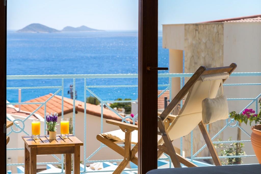 Tastefully Presented 4 Bedroom Villa In The Old Town