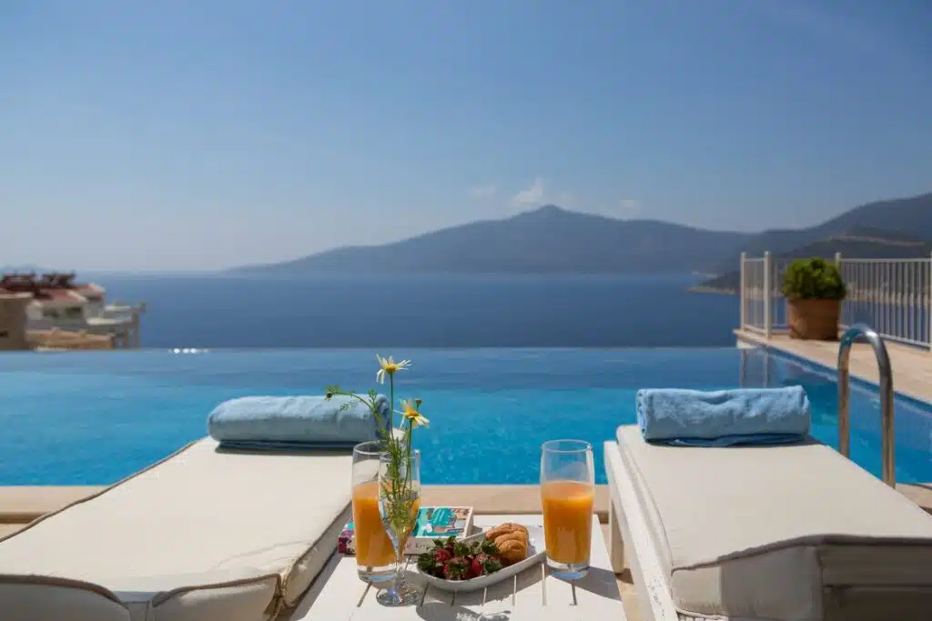 Luxury Apartment with Panaromic Views and Infinity Pool