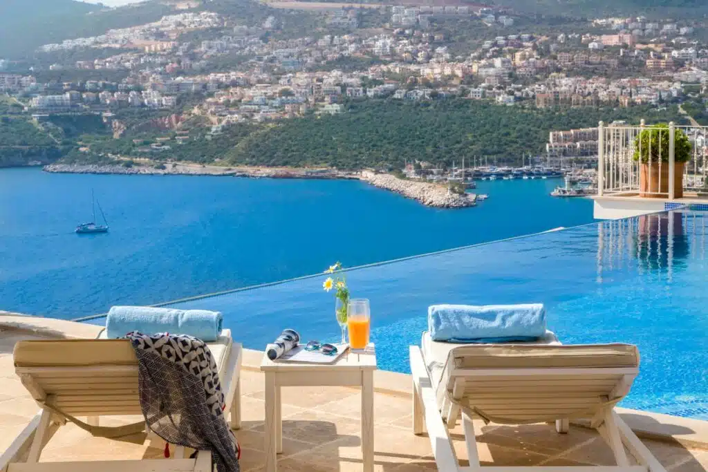 Luxury Apartment with Panaromic Views and Infinity Pool