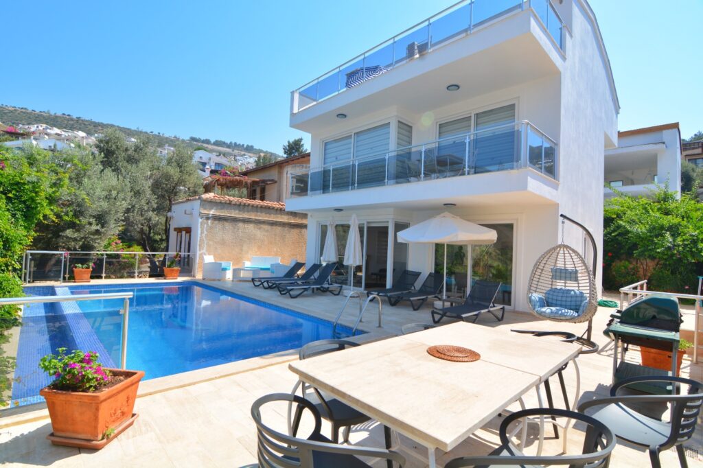 Beachfront Luxury Three Bedroom Villa in Kalkan Kalamar