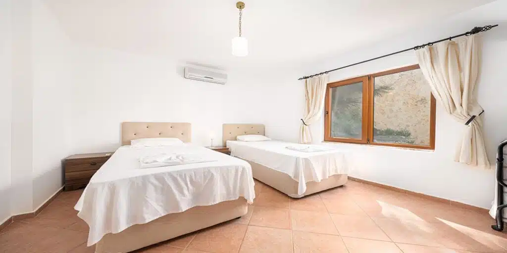 Beautifully Presented 5 Bedroom Seaview Villa in Kisla