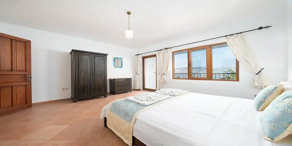 Beautifully Presented 5 Bedroom Seaview Villa in Kisla