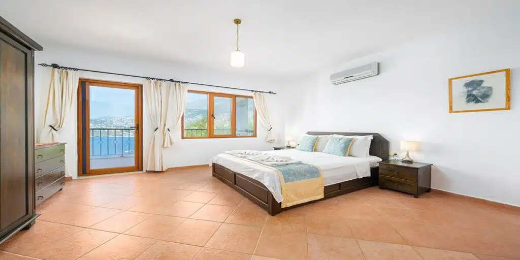 Beautifully Presented 5 Bedroom Seaview Villa in Kisla