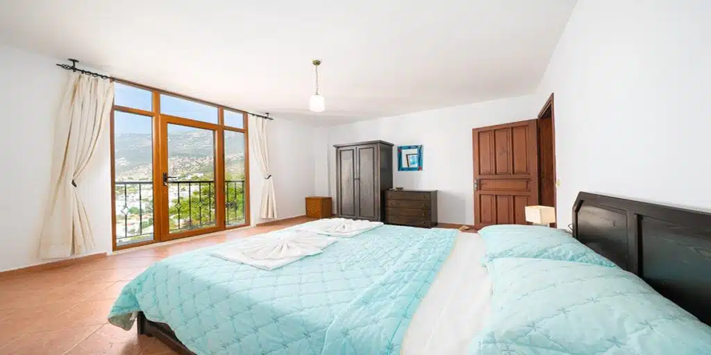 Beautifully Presented 5 Bedroom Seaview Villa in Kisla