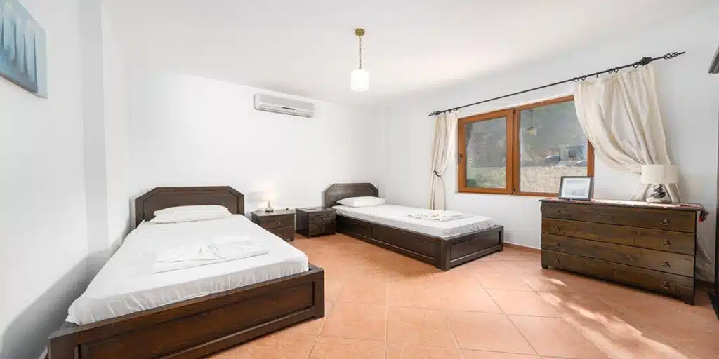 Beautifully Presented 5 Bedroom Seaview Villa in Kisla