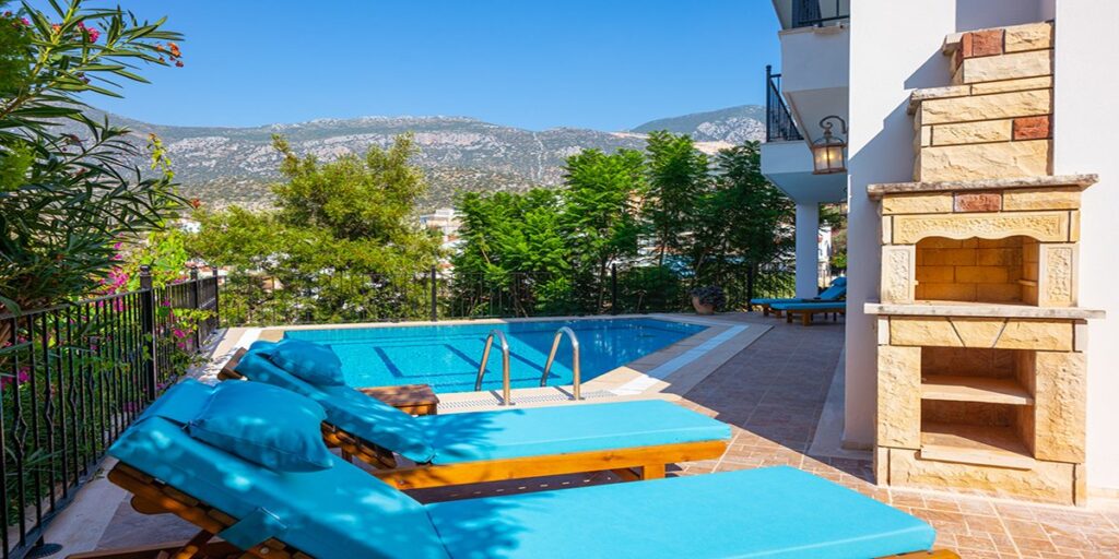 Beautifully Presented 5 Bedroom Seaview Villa in Kisla