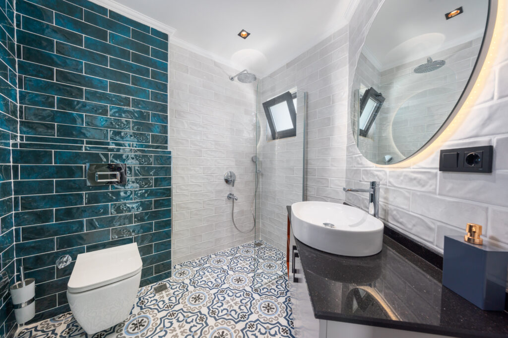 Conveniently Located Modern Detached Four Bedroom Villa