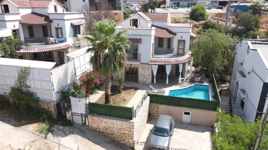 Bargain 3 Bedroom Villa with Sea views