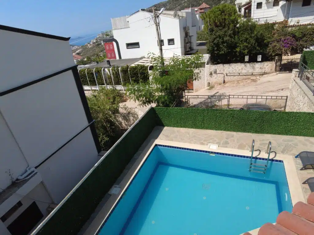 Bargain 3 Bedroom Villa with Sea views