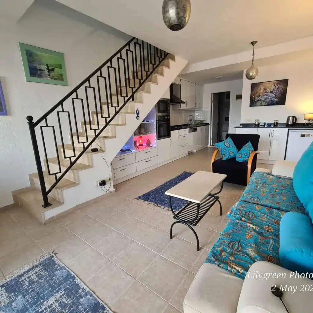 Bargain 3 Bedroom Duplex Apartment with Shared Pool