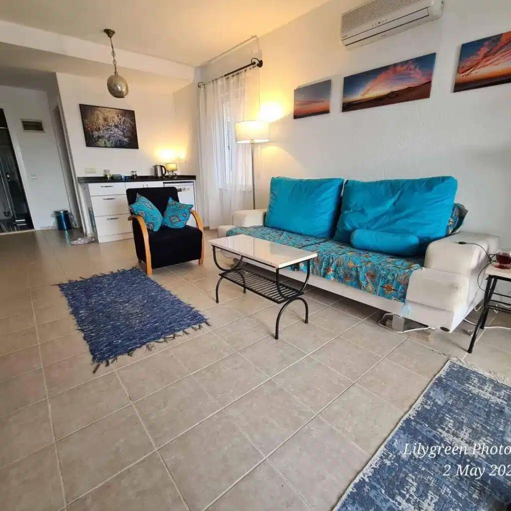 Bargain 3 Bedroom Duplex Apartment with Shared Pool
