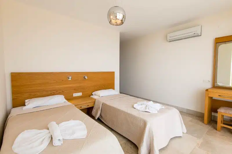 Luxury Modern Four Bedroom Villa With Unobstructed Sea views