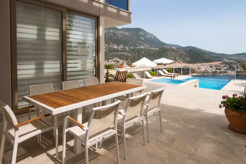 Luxury Modern Four Bedroom Villa With Unobstructed Sea views