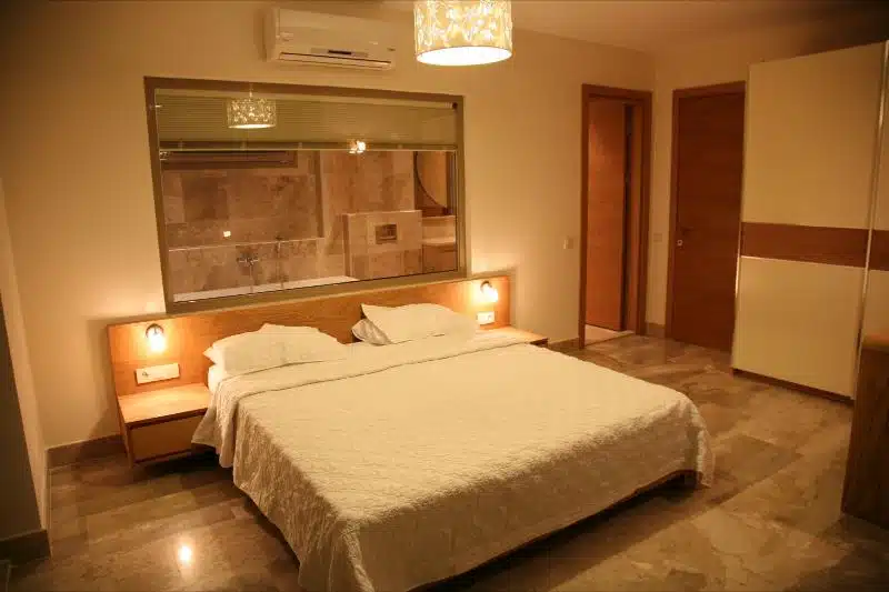 Luxury Modern Four Bedroom Villa With Unobstructed Sea views