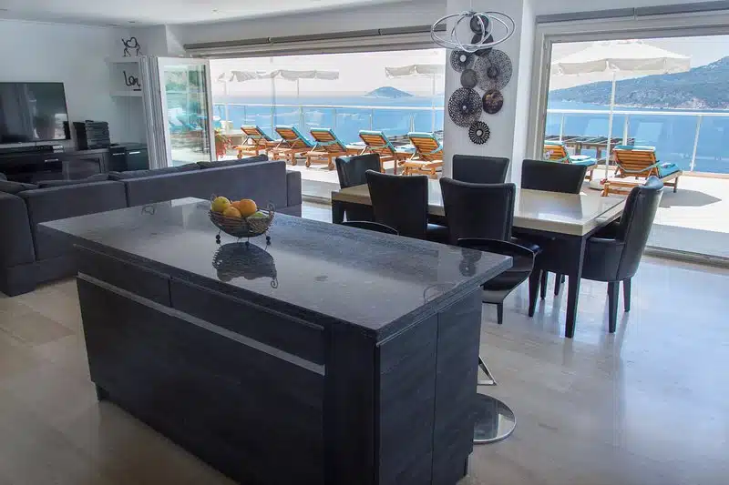 Magnificent Luxury 6 Bedroom Villa with Breathtaking Kalamar Bay Views