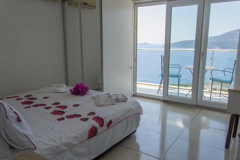 Magnificent Luxury 6 Bedroom Villa with Breathtaking Kalamar Bay Views