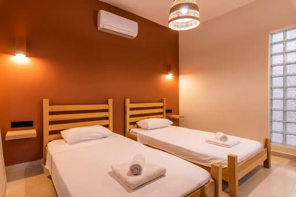 Beautifully Designed 2 Bedroom Villa with 1 Bedroom Self Contained Apartment