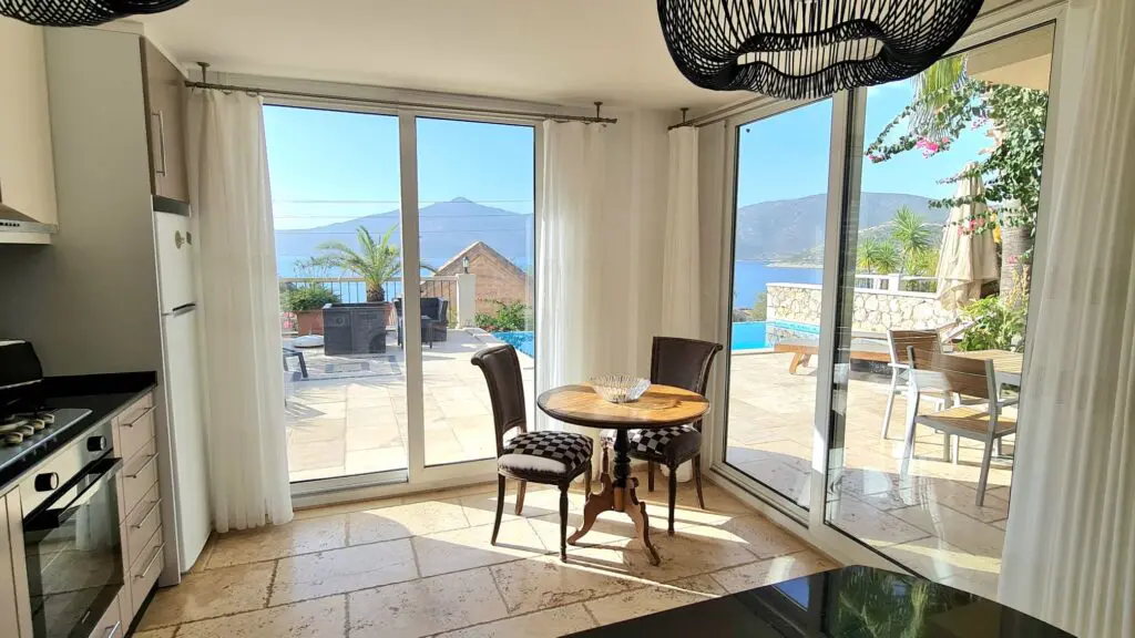 Beautifully Presented Seafront Detached Villa In Kisla