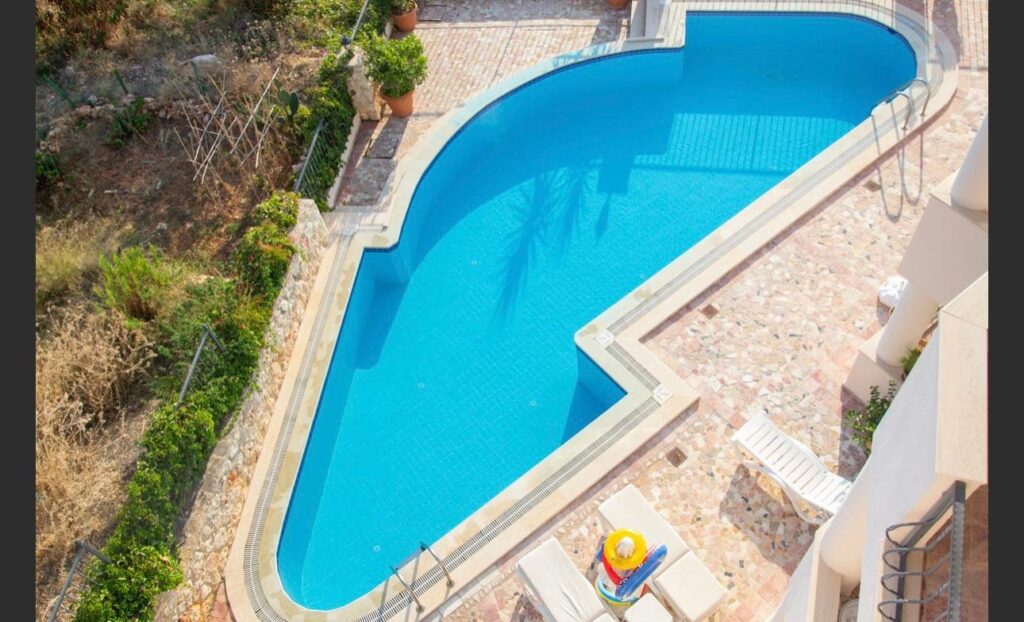 Modern 2-Bedroom Apartment with Stunning Sea Views in Lower Kızıltas