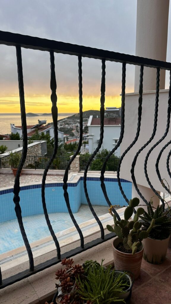 Modern 2-Bedroom Apartment with Stunning Sea Views in Lower Kızıltas
