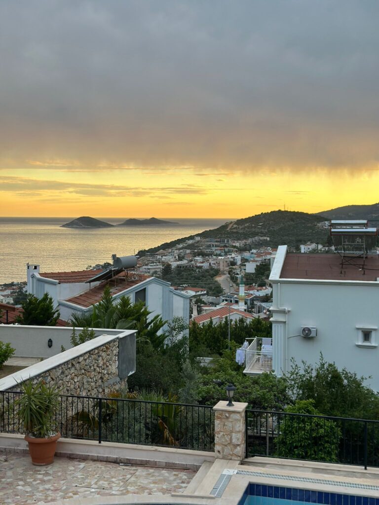 Modern 2-Bedroom Apartment with Stunning Sea Views in Lower Kızıltas