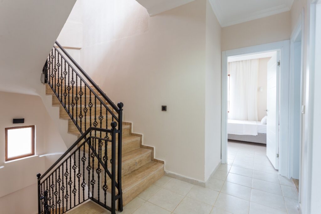 Stylish 3 Bedroom Villa with Panoramic Sea Views