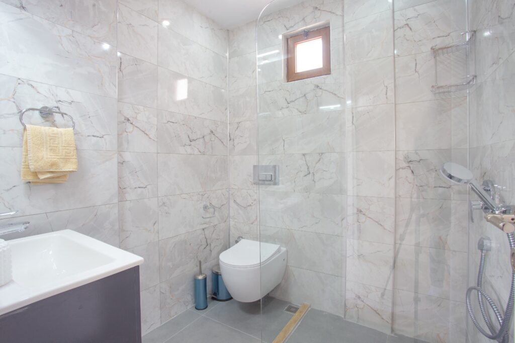 Stylish 3 Bedroom Villa with Panoramic Sea Views