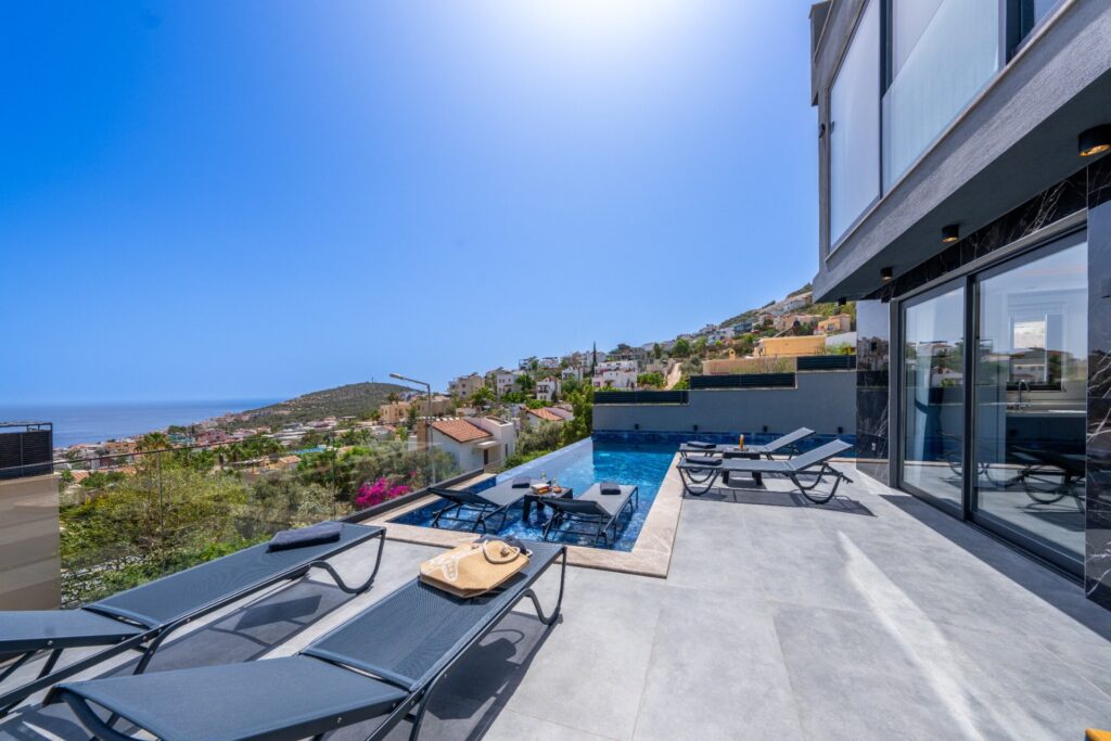 Modern 4-Bedroom Villa with Indoor Pool, Cinema Room & Panoramic Sea Views – Ortaalan, Kalkan