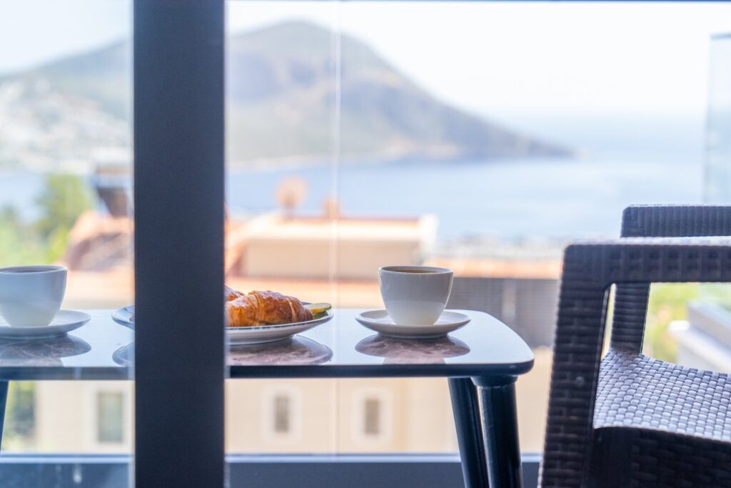 Modern 4-Bedroom Villa with Indoor Pool, Cinema Room & Panoramic Sea Views – Ortaalan, Kalkan
