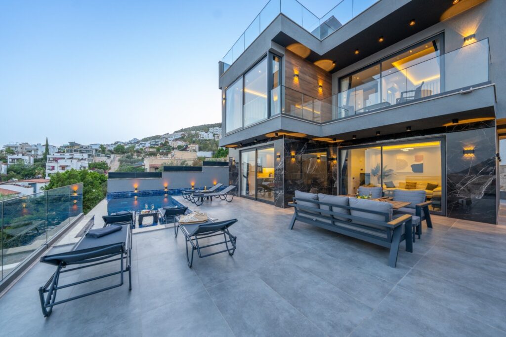 Modern 4-Bedroom Villa with Indoor Pool, Cinema Room & Panoramic Sea Views – Ortaalan, Kalkan