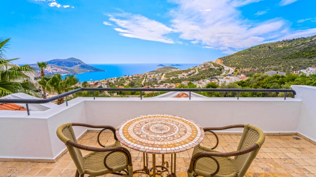 Stylish 3-Bedroom Villa with Panoramic Sea Views in Kalkan – Kızıltas