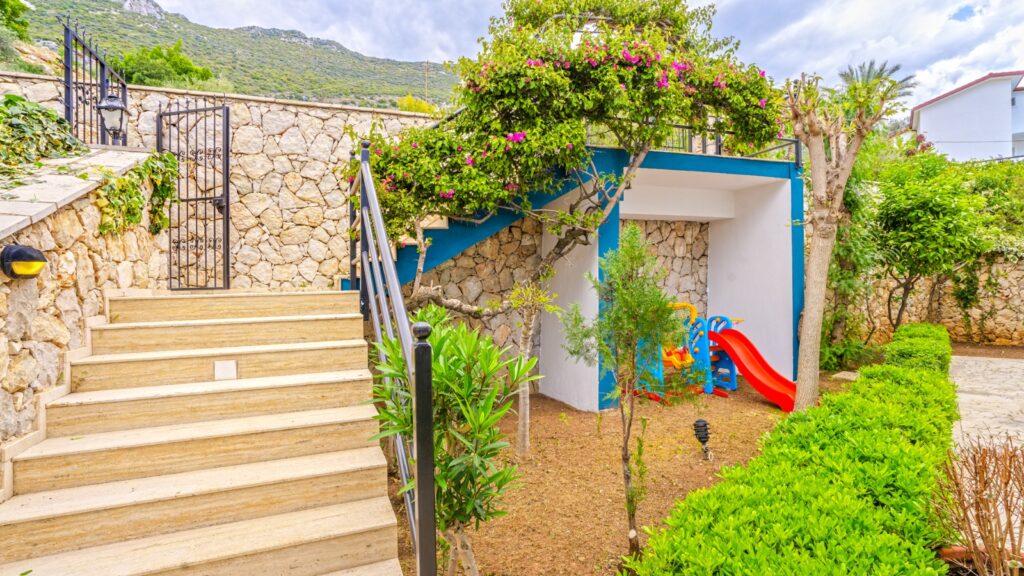 Stylish 3-Bedroom Villa with Panoramic Sea Views in Kalkan – Kızıltas