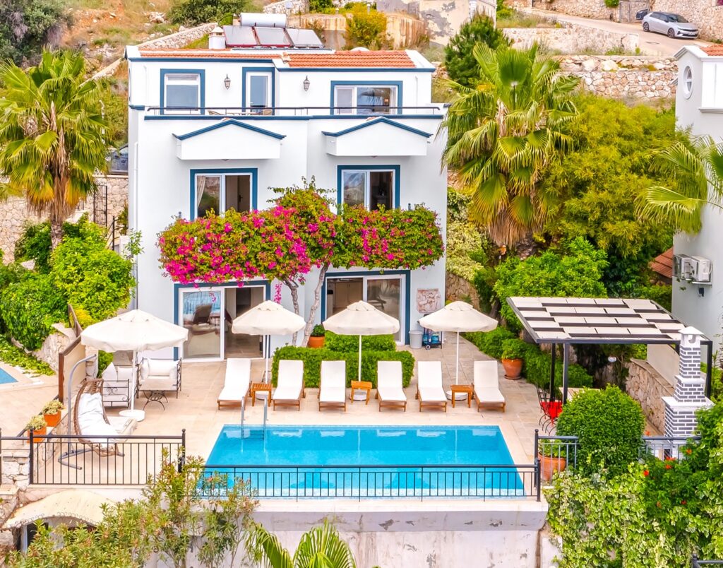 Stylish 3-Bedroom Villa with Panoramic Sea Views in Kalkan – Kızıltas