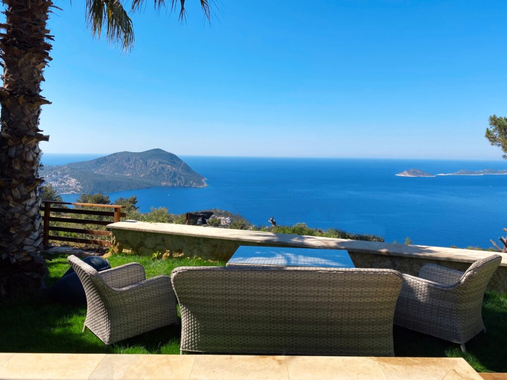 Exceptional 3-Bedroom Villa with Private Pool & Uninterrupted Sea Views – Lavanta